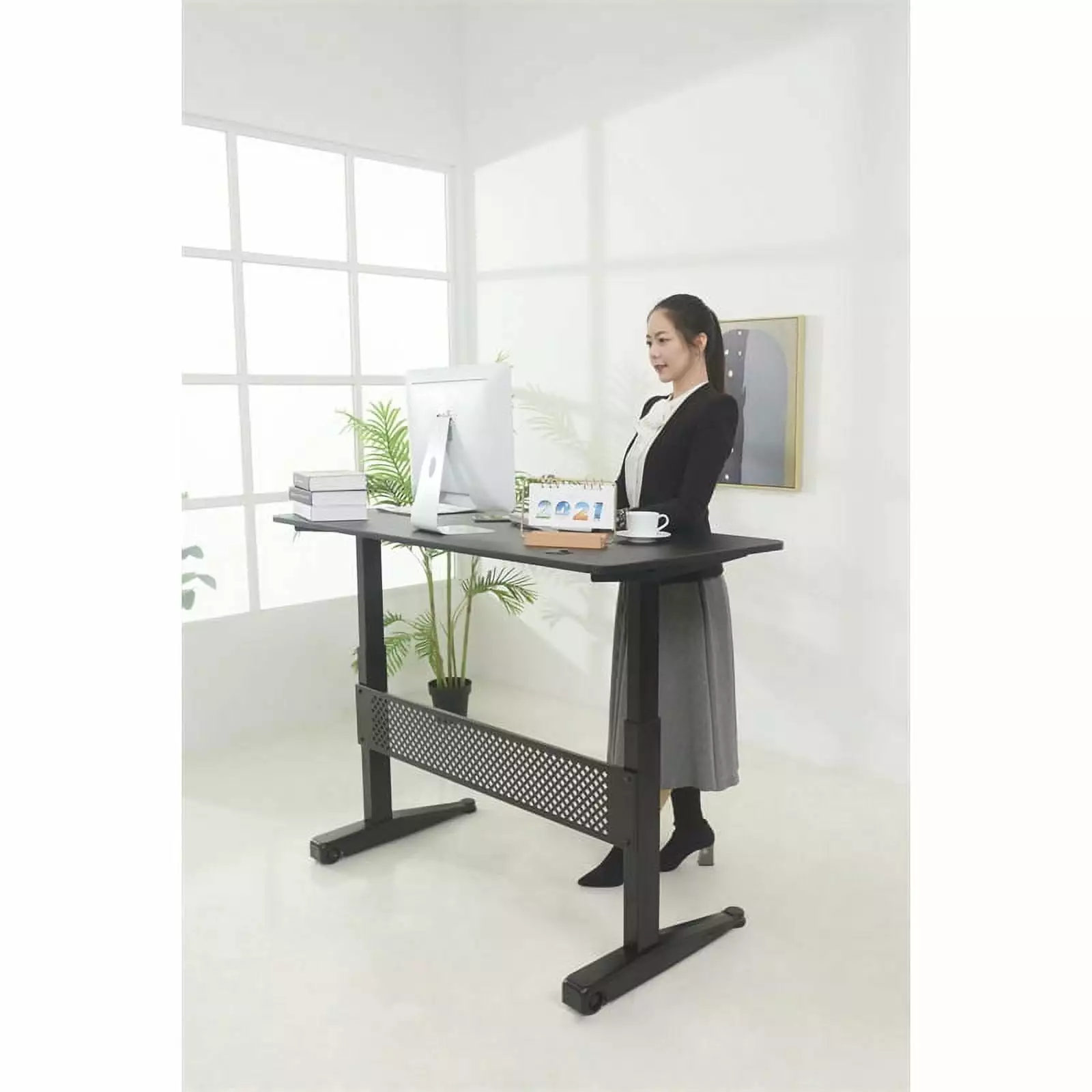 Urbanpro 55 Modern Metal and Wood Pneumatic Height Adjustable Desk Black