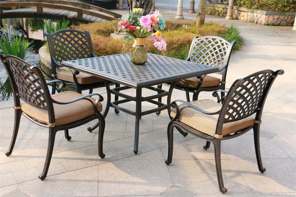 Square 4 Person 43.19 Long Aluminum Dining Set Dupione Brown Cushions gathercraft
