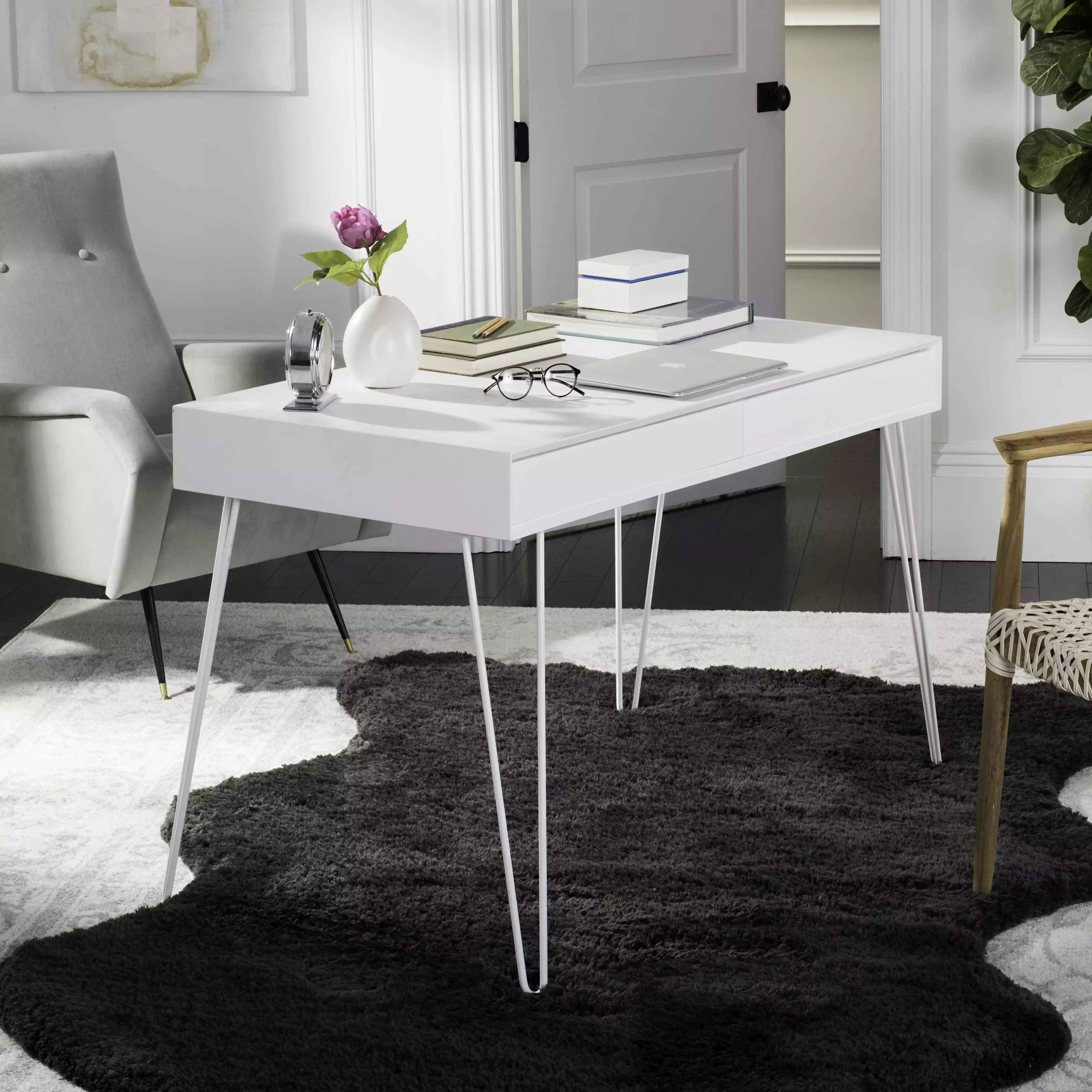 SAFAVIEH Cade Mid-Century Retro Two Drawer Desk White Modern Office Desk