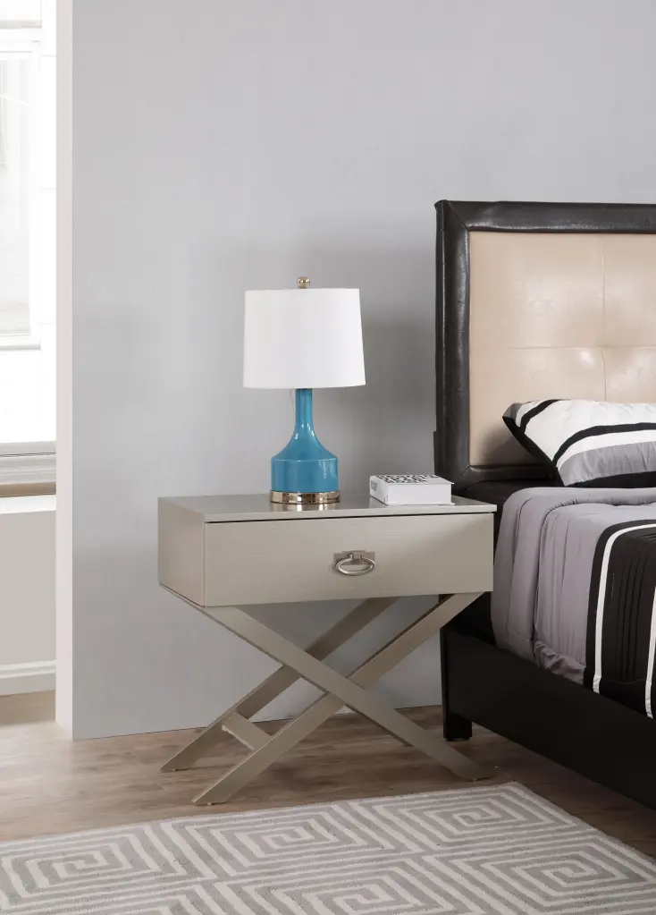 Xavier G0070 N Nightstand Silver Champagne Particle Board Bedside Table glory furniture