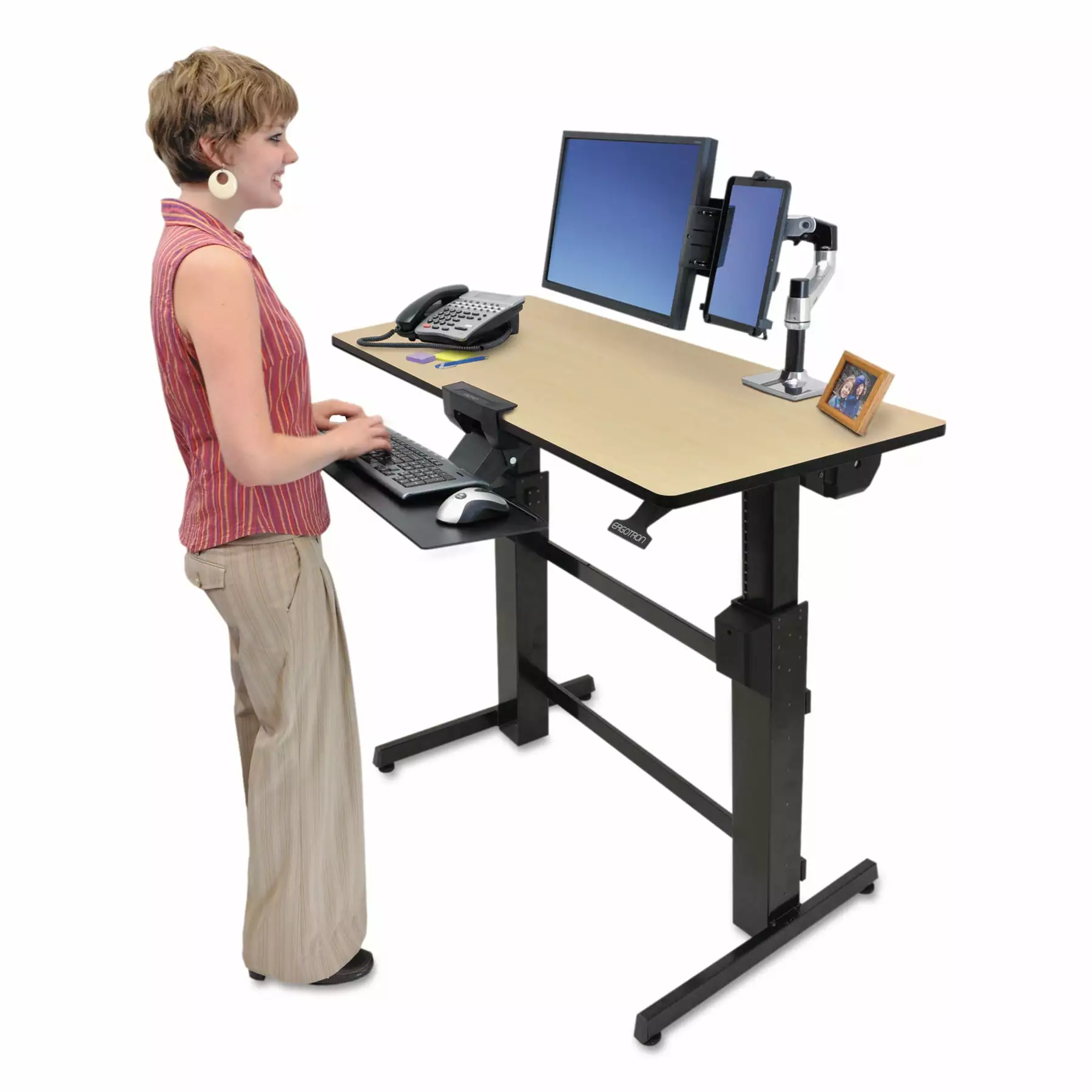 Ergotron WorkFit D Sit-Stand Workstation 47.625 x 23.5 x 50.625 Inches Birch Black